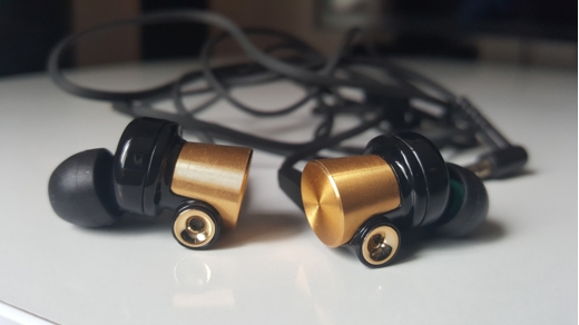 Sony SONY EXTRA BASS GOLD MDR-XB70APN Kulaklık  Elektronik Eşya : SONY EXTRA BASS GOLD Kulaklık MDR-XB70APN