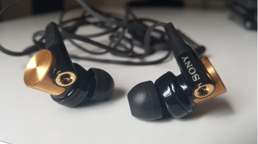 Sony SONY EXTRA BASS GOLD MDR-XB70APN Kulaklık  Elektronik Eşya : SONY EXTRA BASS GOLD Kulaklık MDR-XB70APN