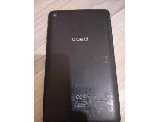 tablet  Alcatel tablet sadece ekran değişmesi gerekiyor 