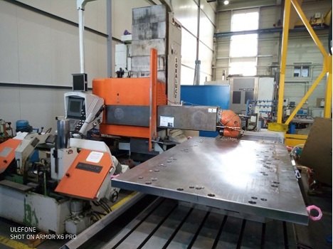 İş Makineleri, Freze (Metal), İspanya, Cnc Sütun Hareketli Bed Freze Tezgahı