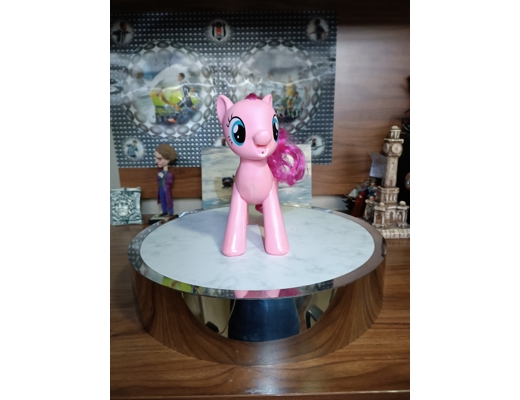 HASBRO PONY NEŞELİ PİNKİE PİE E5106 PONY NEŞELİ PİNKİE  HASBRO, PONY NEŞELİ PİNKİE PİE E5106