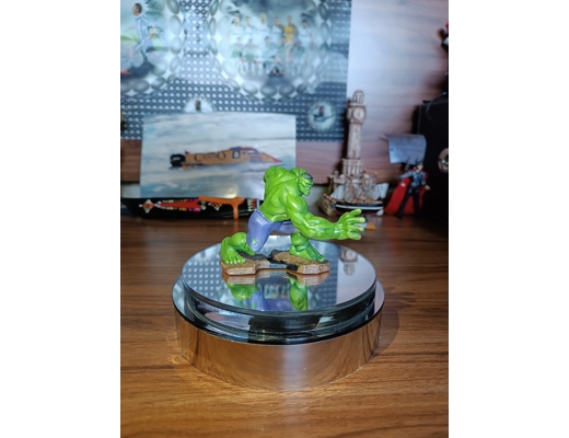 MARVEL 2011 FİGÜR HULK FİGÜR Diğerleri : ORJİNAL HULK FİGÜR