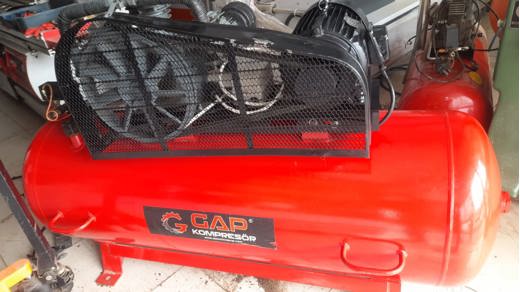 Gap İş Makineleri : Gap 500 Lt 8 Bar Kompresör 2.El