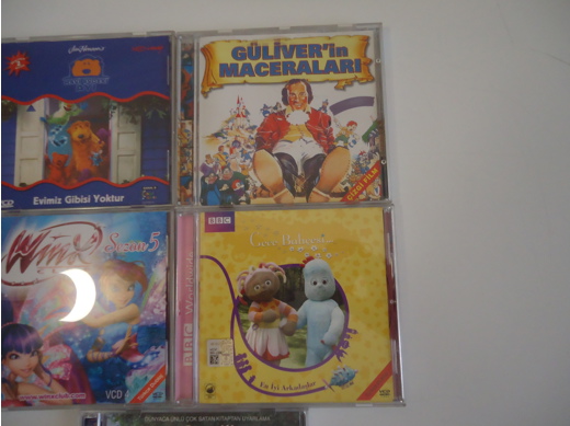 muhtelif izgi filmler, vcd, mzik, film plak,cd, dvd 5 adet vcd izgi film temiz