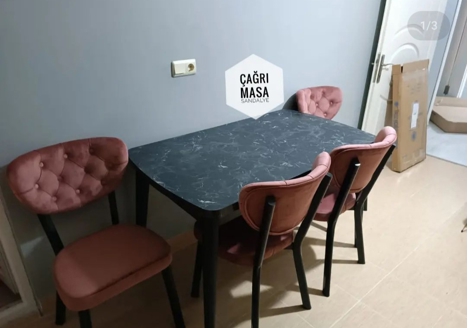 Mobilya, Mutfak Mobilyaları, Siyah Masa 4 Gül Kurusu Sandalye
