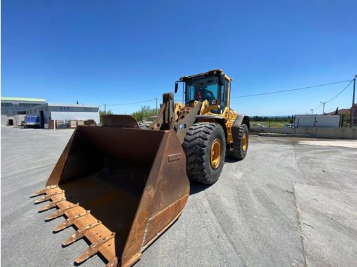 Volvo 2014 Volvo L 120 F-Orjinal Lastikli Loder İş Makineleri : 2014 Volvo L 120 F-5250 Saat.Orjinal-532 303 0550