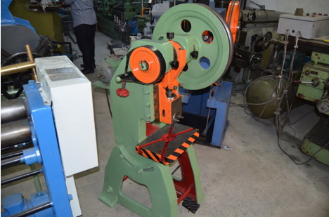 İş Makineleri, Pres (Metal), 10 Ton Döküm Gövde Eksantrik Pres