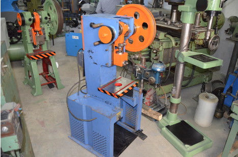 İş Makineleri, Pres (Metal), 5 Ton Çelik Gövde Eksantrik Pres