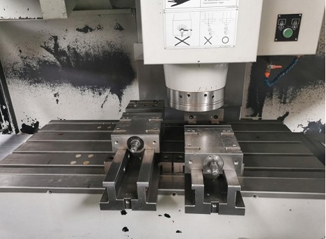 İş Makineleri, Cnc (Metal), Tayvan, Cnc Dik İşleme Merkezi
