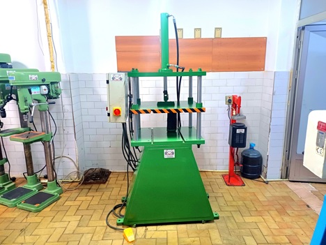 İş Makineleri, Pres (Metal), 15 Ton 56 X 60 Hidrolik Pres