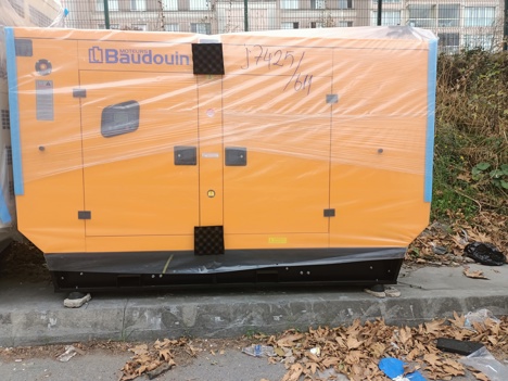 İş Makineleri, Perkins, 35 Kva Trifaze Dizel Otomatik Kabinli Jeneratör -