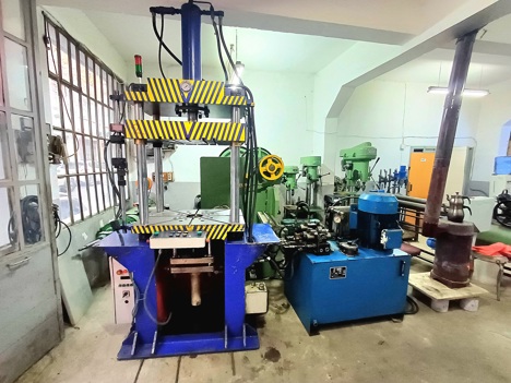 İş Makineleri, Pres (Metal), 60 Ton Çift Tesir 68 X 60 Hidrolik Pres