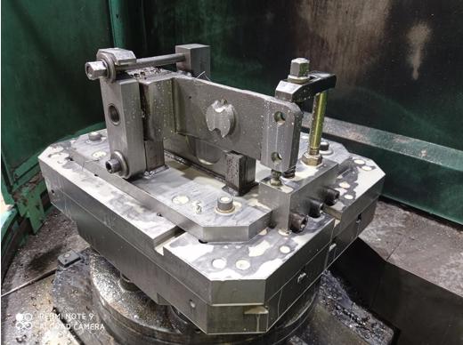 DECKEL MAHO Dmc 80H Machining center (horizontal) İş Makineleri : Machining center (horizontal) Deckel Maho Dmc 80H