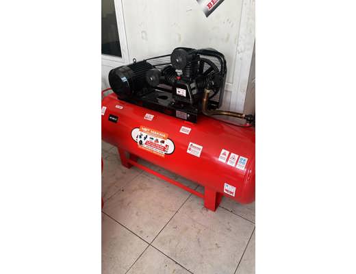 MST 500 litre kompresör Kompresör İş Makineleri : 500 litre sıfır 12 bar kademeli kompresör