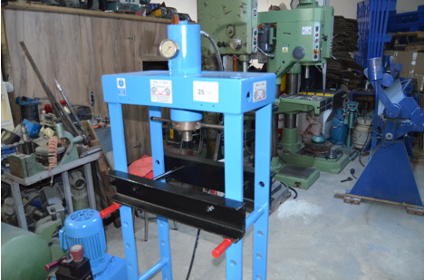 İş Makineleri, Pres (Metal), 25 Ton Motorlu Hidrolik Atölye Tipi Pres