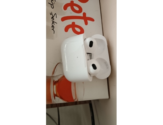 apple 3ncu nesil Apple 3ncu nesil airpods Cep Telefonu : ilk gelen alir