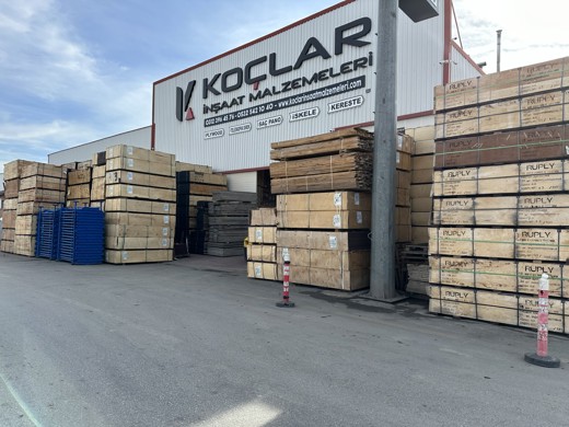 KOÇLAR İNŞAAT MALZEMELERİ İş Makineleri : İnşaat kerestesi-plywood-teleskopik direk-saç pano