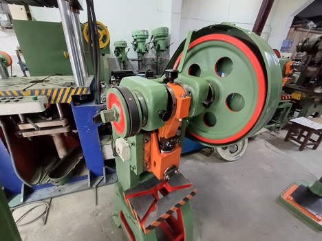 İş Makineleri, Pres (Metal), 10 Ton Eksantrik Pres