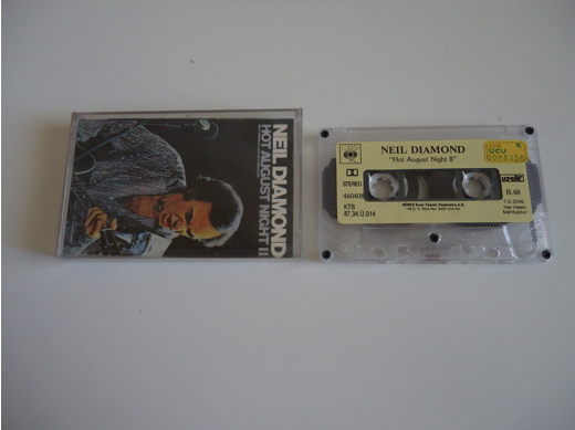 Neil Diamond Hot August Night 2 Kaset Müzik, Film (Plak,Cd, Dvd) : Neil Diamond - Hot August Night 2 Kaset Temiz