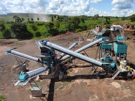 Constmach Sabit Konkasör Sabit Konkasör Constmach, Sabit Taş Kırma Eleme Tesisi 50 ile 1.000 T/S, Sabit Konkasör