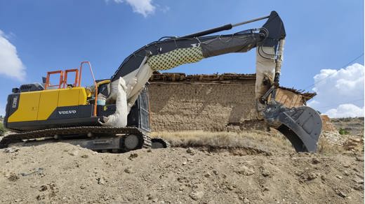 Volvo 2023 Volvo Ec 200 El-Yeni Seri Paletli Eskavator İş Makineleri : 2023 Volvo Ec 200 El-Yeni Seri-532 303 0550