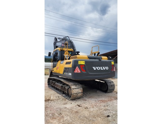 Volvo 2021 Volvo Ec 220 Dl-Orjinal Paletli Eskavator İş Makineleri : 2021 Volvo Ec 220 Dl-Orjinal-532 303 0550