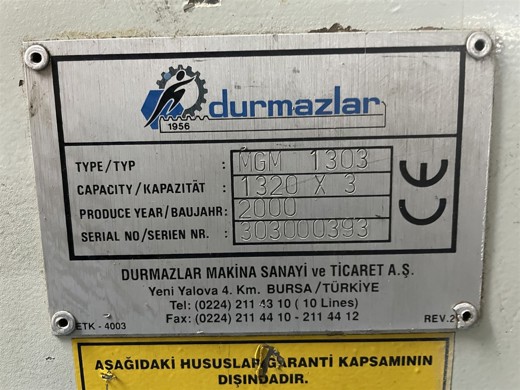 İş Makineleri : DURMAZLAR 1320x3 mm GİYOTİN MAKAS TEZGAHI