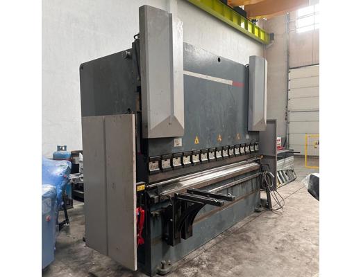 3X220 ABKANT PRES İş Makineleri : DURMAZLAR MARKA 3MT 220 TON CNC HİDROLİK ABKANT PR