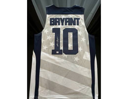 Jersey USA KOBE BRYANT #10 İmzalı Beyaz PSA