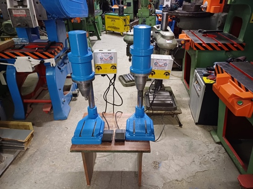 4388 Elektirikli Perçin Presi 2500kg/mm2 Presmak İş Makineleri : PRESMAK 2 TON ELEKTRİKLİ PERÇİN PRES