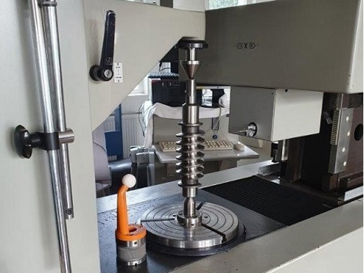 İş Makineleri : CNC Dişli Test Ölçüm Makinesi