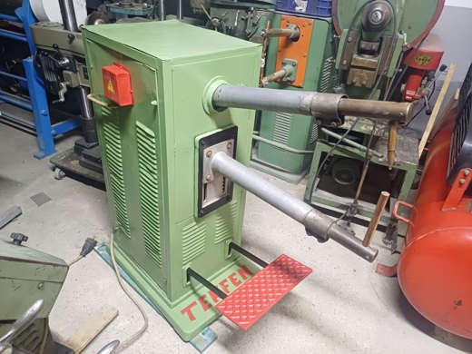 İş Makineleri : 10 KW PUNTA KAYNAK