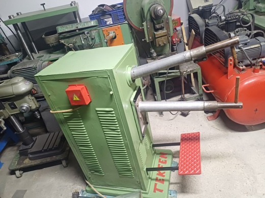 İş Makineleri : 10 KW PUNTA KAYNAK