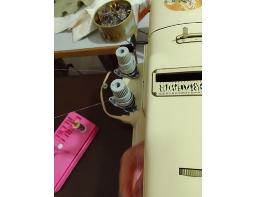 Bernina 730 ev tipi dikiş makinası  . Bernina ev tipi  Bernina ev tipi dikiş makinası Beyaz Eşya : Bernina 730 Dikiş makinası