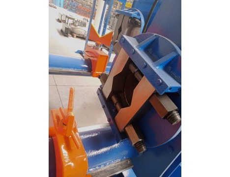 İş Makineleri, Metal Kesme Makinaları, Hidrolik Pres