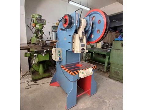 İş Makineleri, Pres (Metal), 35 Ton Çelik Gövde Eksanterik Pres