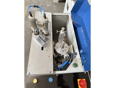 İş Makineleri, Alıştırma Makinaları (Pvc), Özgenç Marka, Alüminyum Makinaları , Özgen Marka Alüminyum Pvc Otomatik Kertme Oto