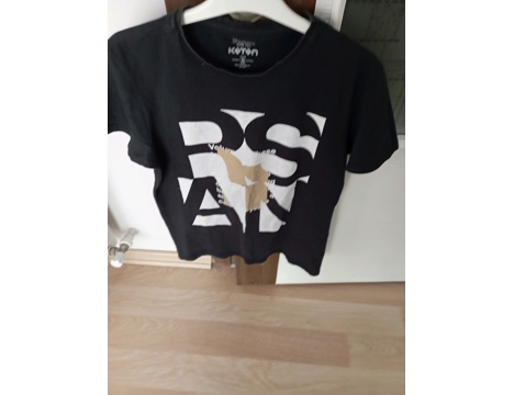 Giyim Eşyası, Erkek T-Shirt, Farklı Bedenlerde, Erkek Tişörtleri , Farklı Renk ve Beden Tişörtler