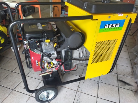 İş Makineleri, Jeneratör, 0541 548 70 78, Orjinal Aksa 13,5 Kva 220 ve 380 Cıkışlı Marşlı