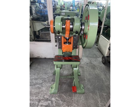 İş Makineleri, Pres (Metal), 10 Tonluk Eksantrik Pres Tezgahı