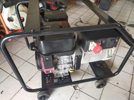İş Makineleri, Jeneratör, 0541 548 70 78, Orjinal Aksa 8 Kva 220 ve 380 Cıkışlı