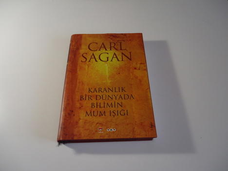 Kitap, Dergi, Kaynak Kitaplar, Carl Sagan -Karanlık Bir Dünyada Bilimin Mum Işığı