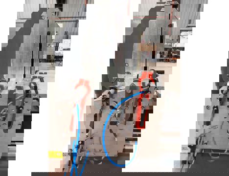 İş Makineleri, Kesme Makinaları (Pvc), Anadolu Makina , Alüminyum Makinaları , Alüminyum Çift Kafa Kesim 550 Mm Testereli Yen