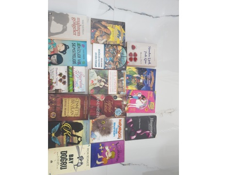 Kitap, Dergi, Romanlar (Yabancı Yazarlar), Acil Satılık Temiz 250 Adet Roman