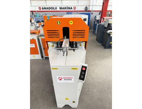 İş Makineleri, Temizleme Makinaları (Pvc), Pvc Makinaları , Risus Marka Pvc Köşe Temizleme Makinası