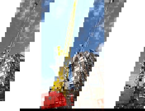 İş Makineleri, Marin Vinçler, Liebherr Lhm 150 Liman Vinci