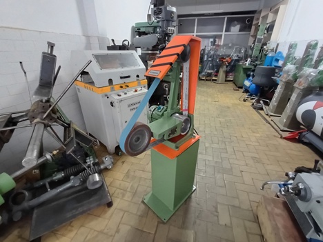 İş Makineleri, Taşlama Makinaları, 2000 / 50, Can Makina Üçgen Şerit Bant Zımpara