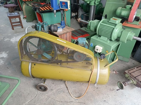 İş Makineleri, 100 Lt, Bosan 100 Litre Hava Kompresör