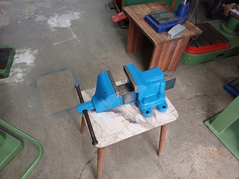 İş Makineleri, Torna (Metal), Kanca 150 Mm Masa Mengene