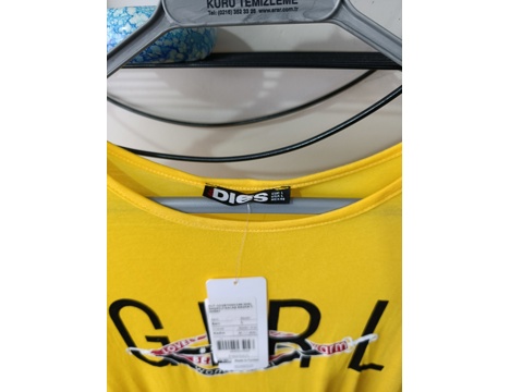 Giyim Eşyası, Bayan T-Shirt, Body, Sarı Kısa Kollu Kadın Tişörtü -Bisiklet Yaka